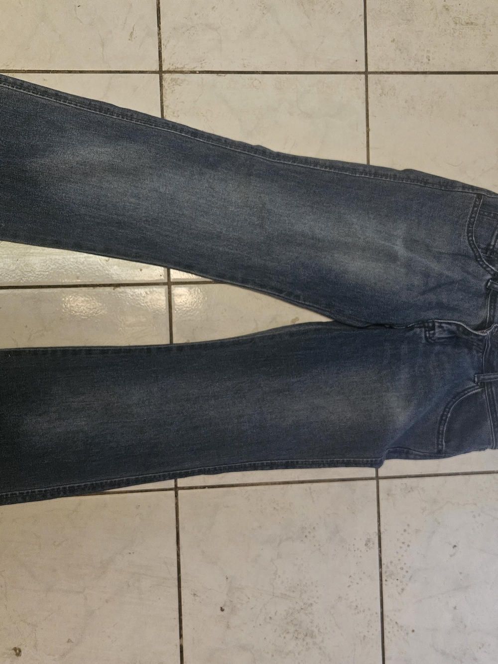 Forever 21 Women's Blue Flare Jeans - Medium Wash